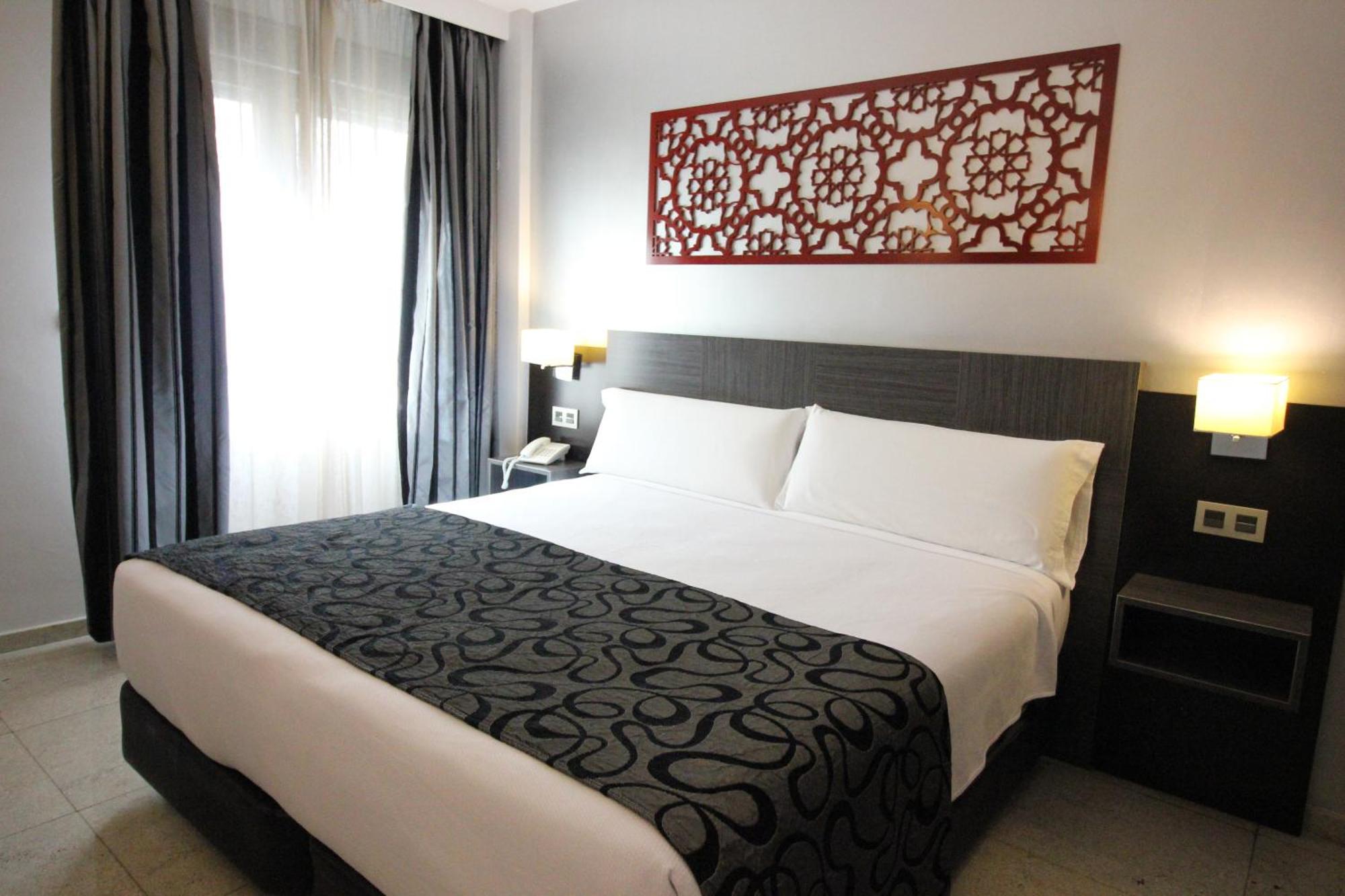 Hotel Venecia Sevilla Dış mekan fotoğraf